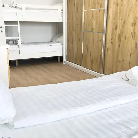Tiara Apartment