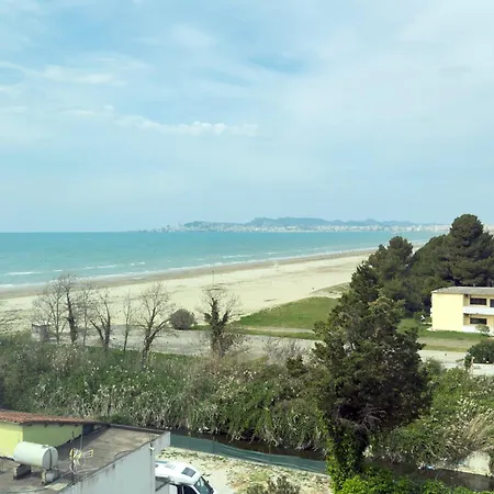 Tiara * Durres